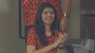 SRH co-owner Kavya Maran erupts in joy after Riyan Parag's ...