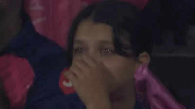 Young fan in tears as Rajasthan Royals knocked out after loss in Qualifier 2