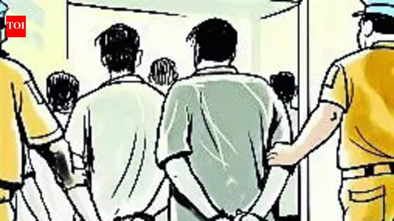 Gang murders DMK man over property dispute, 6 held | Madurai News - The ...
