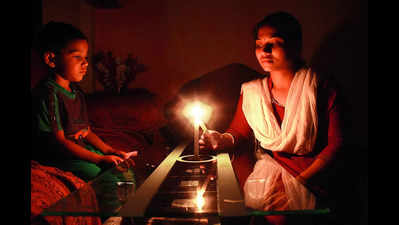 Nighttime voltage fluctuations keep Sambhajinagar residents awake, most switch off lights & appliances