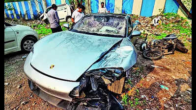Pune Porsche crash: Charges of cheating invoked; car was on road sans insurance