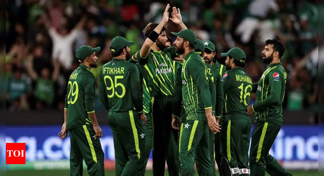 'This is not PSL': Shoaib Malik slams Pakistan after loss to England