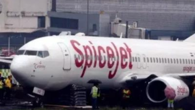 Leh-bound SpiceJet plane suffers bird hit; returns to Delhi