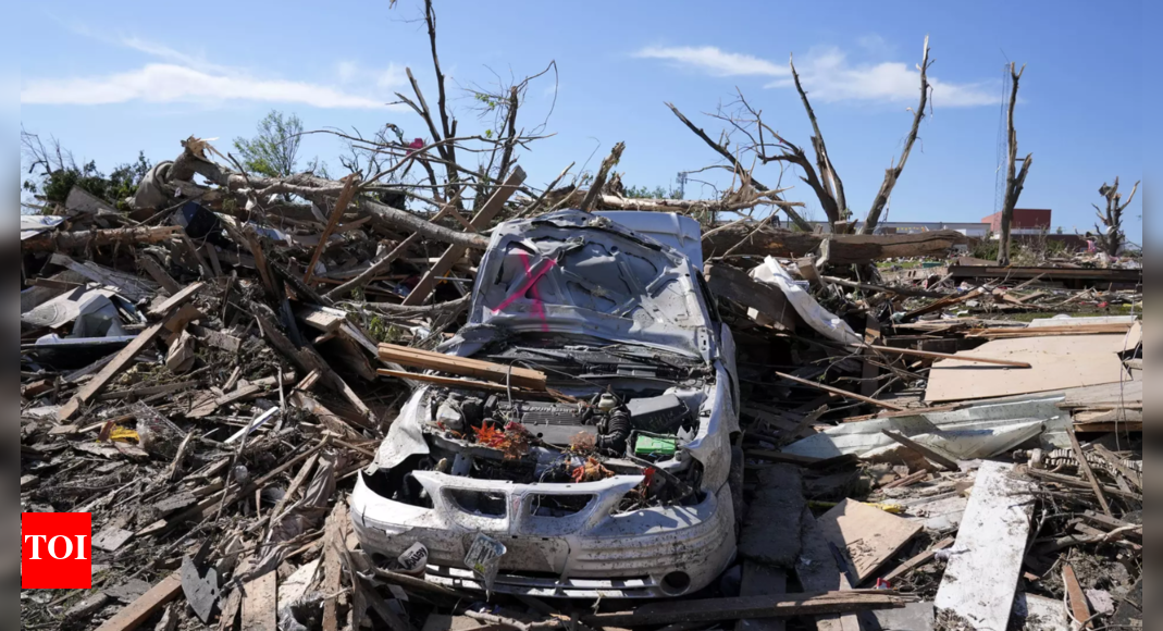 Tornado overturns trucks and damages homes as Texas and Oklahoma ...