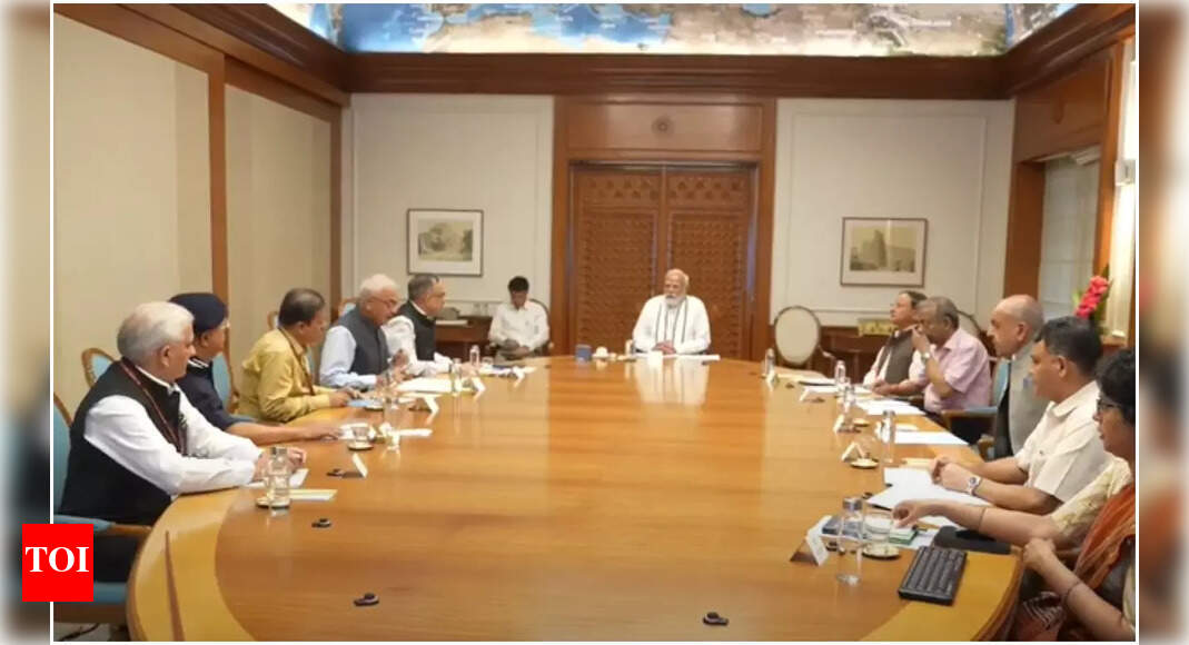 Cyclone Remal: PM Modi chairs meeting to review response and readiness | India News - Vimarsana News