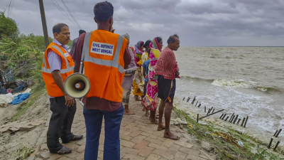 Bengal Guv to remain awake entire night to monitor cyclone situation: Official