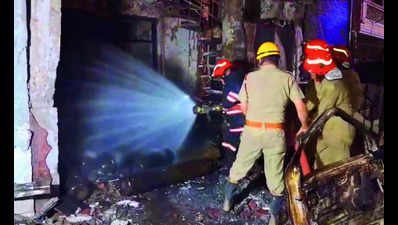 Delhi hospital fire: Bravehearts tried to save as many as possible