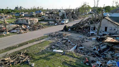 18 dead after deadly tornadoes hit central US; millions face severe weather threats