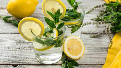 5 reasons to have Pudina Lemon Water daily in summer and simple ways to use Pudina