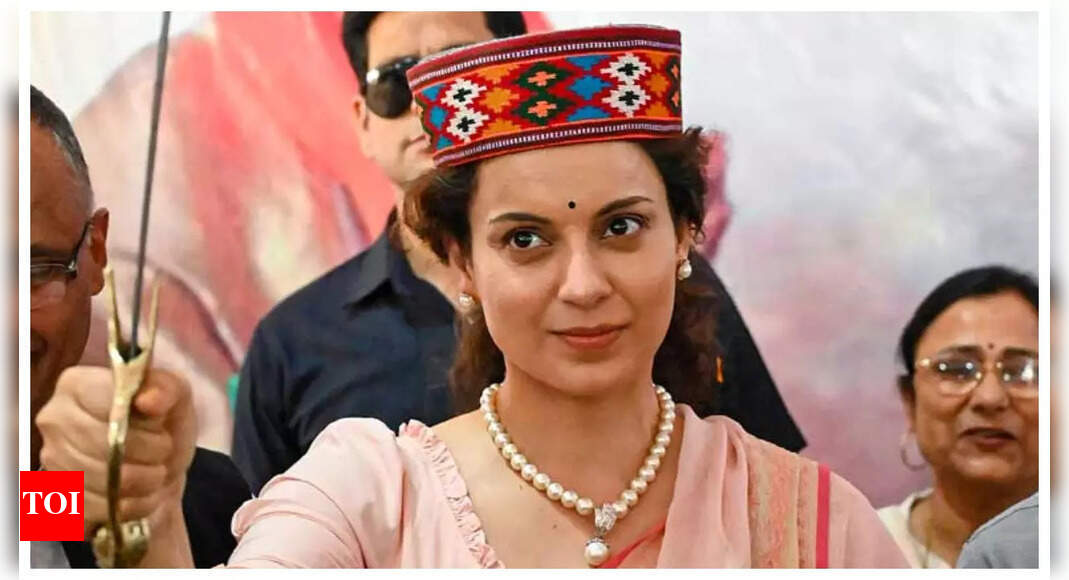 Kangana Ranaut refutes claims of partying with gangster Abu Salem; reveals identity of man in viral picture | Hindi Movie News - Vimarsana News