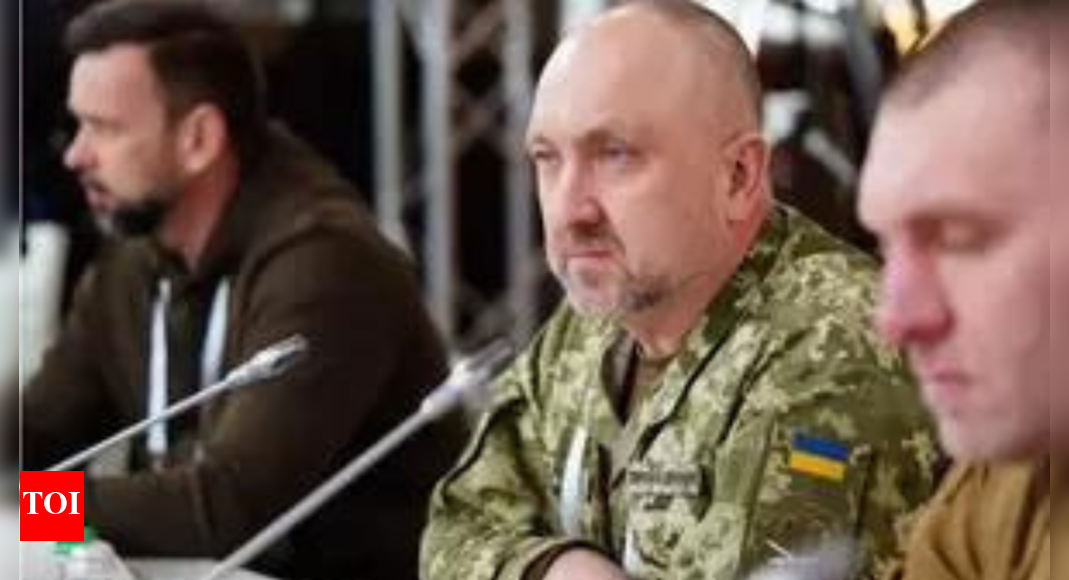 Ukraine commander says French military instructors to visit Ukrainian training centres – Times of India