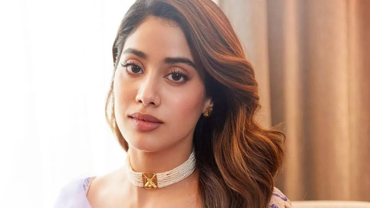 ‘Mr & Mrs Mahi’: Janhvi Kapoor reveals she is the ‘worst candidate’ for playing cricket for THIS reason – Times of India