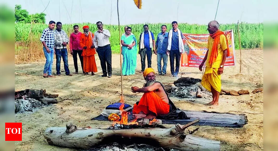 Priest on 'tapasya for climate change' dies of heat stroke | Bareilly News - Vimarsana News