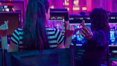 'Pushpa 2': Allu Arjun and Rashmika Mandanna secretly watch second single without director Sukumar - See photo