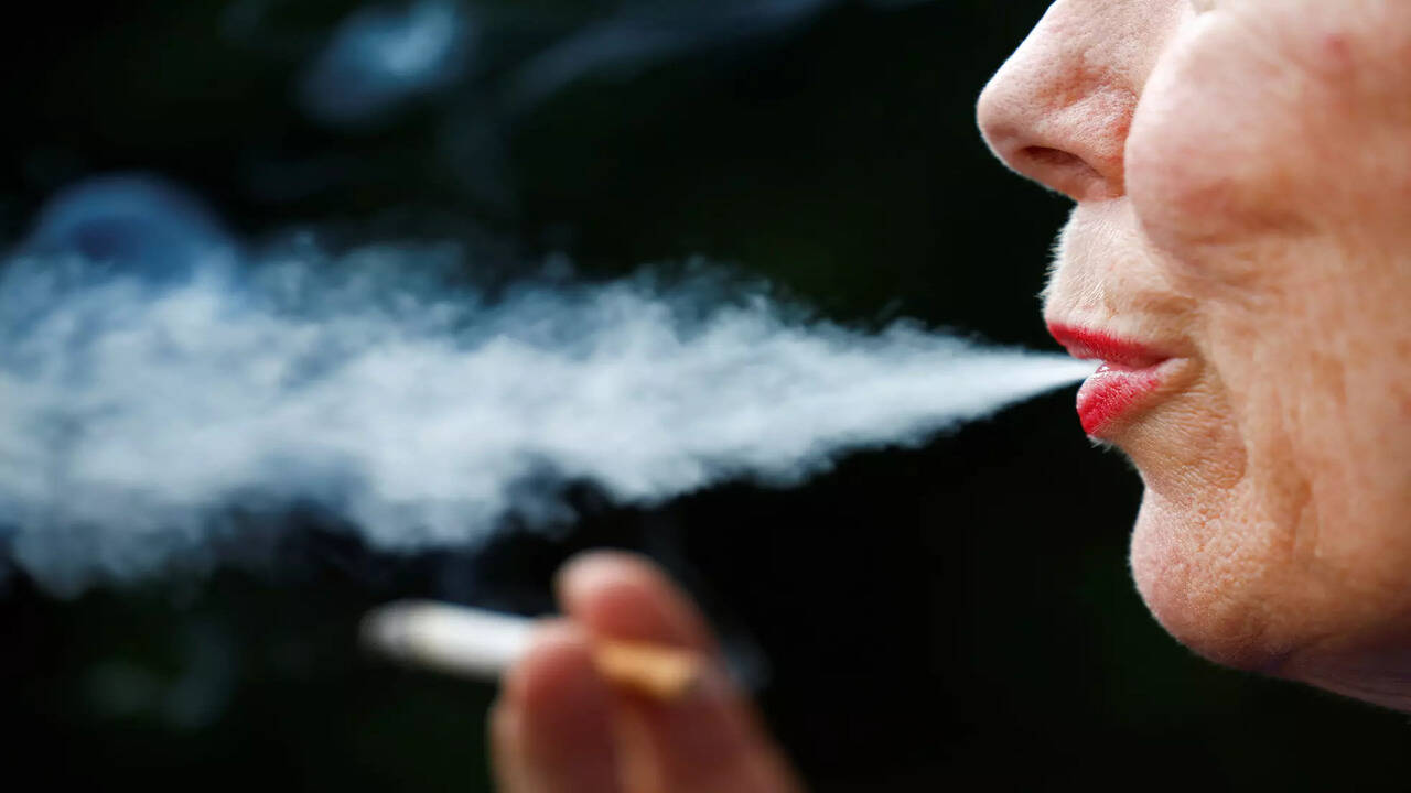 World No Tobacco Day: Active smoking vs passive smoking - Times of India