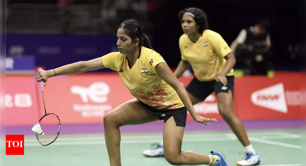Singapore Open: Treesa-Gayatri pair stuns world No. 2, PV Sindhu loses