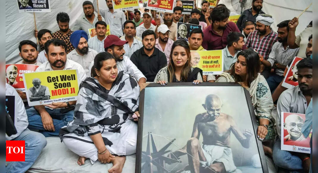 Police complaint filed against PM Modi over Mahatma Gandhi remarks | India News - Vimarsana News