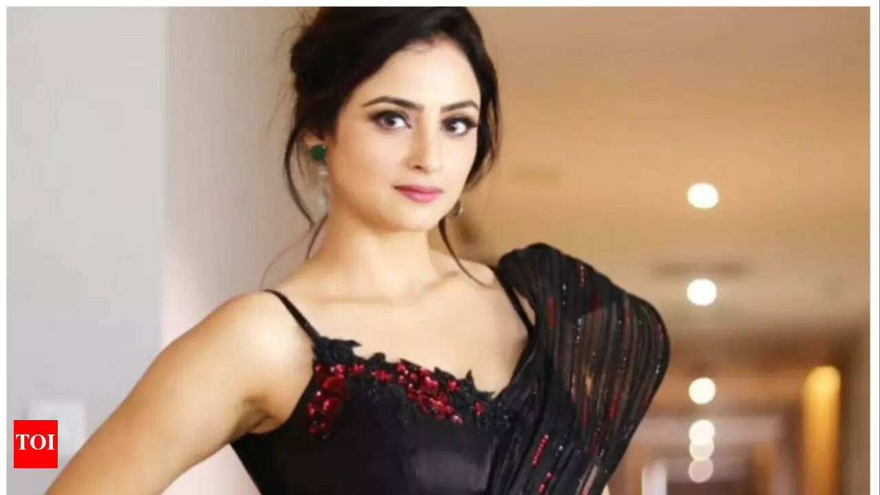 Choosing to play a negative role in Qayamat Se Qayamat Tak was a deliberate  choice: Madirakshi Mundle - Times of India