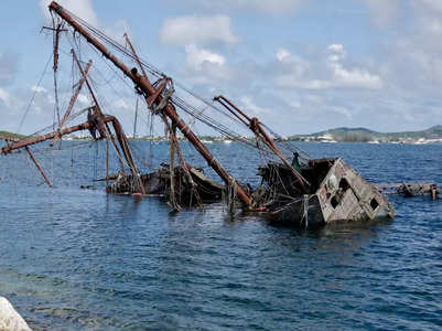 Treasure hunters begin search for 32 billion dollar treasure in 300 year-old shipwreck