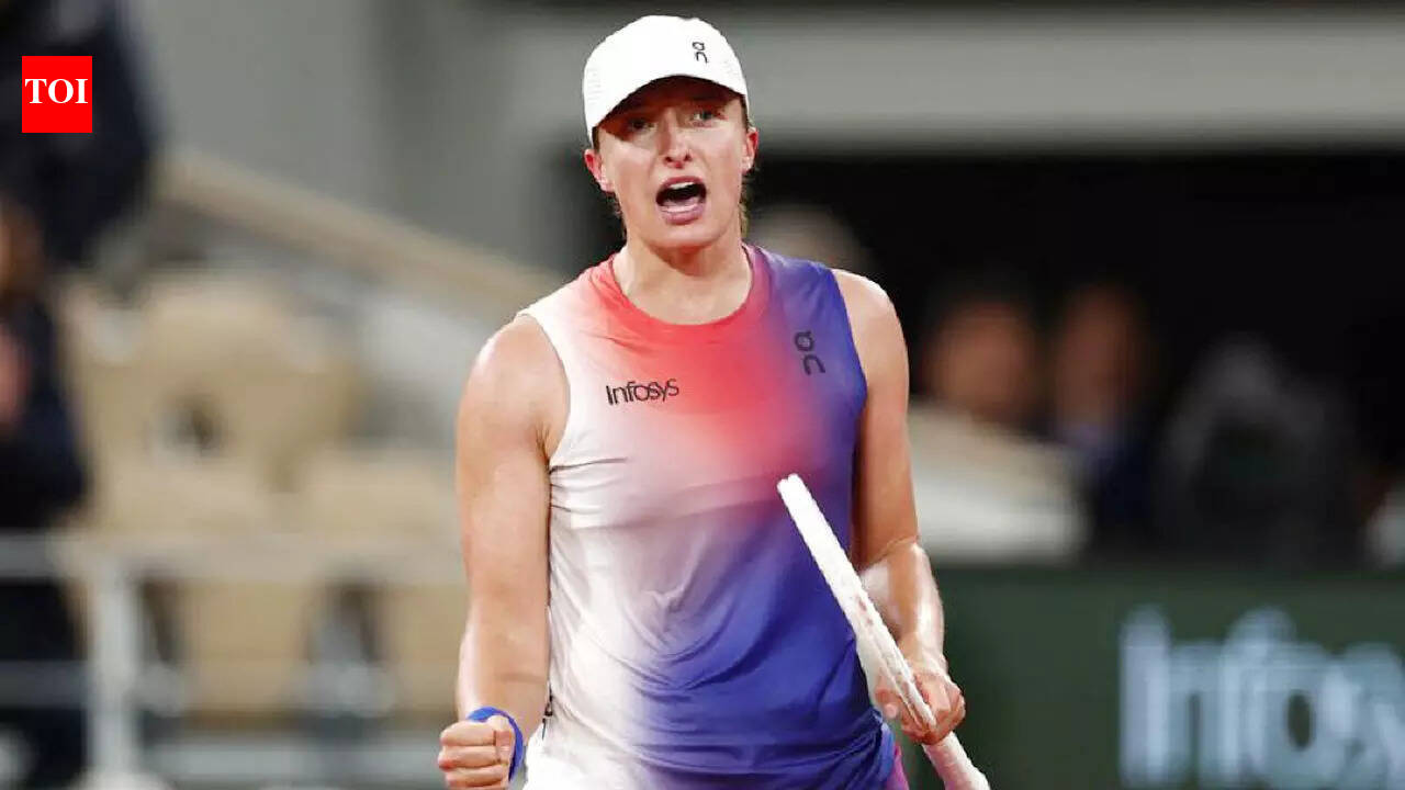 Birthday girl Iga Swiatek swats aside Bouzkova to reach French Open ...