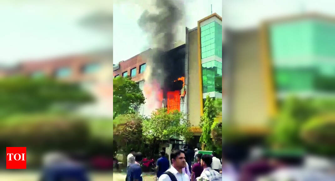 Fire Incidents: Three fire incidents in two days, no casualties | Noida News - Vimarsana News
