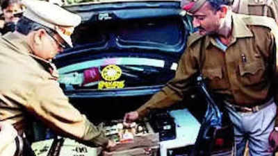 Gujarat to bring ordinance to auction vehicles seized for ferrying liquor