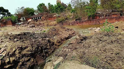 1,000-year-old Khajuraho dam damaged in pond 'beautification'