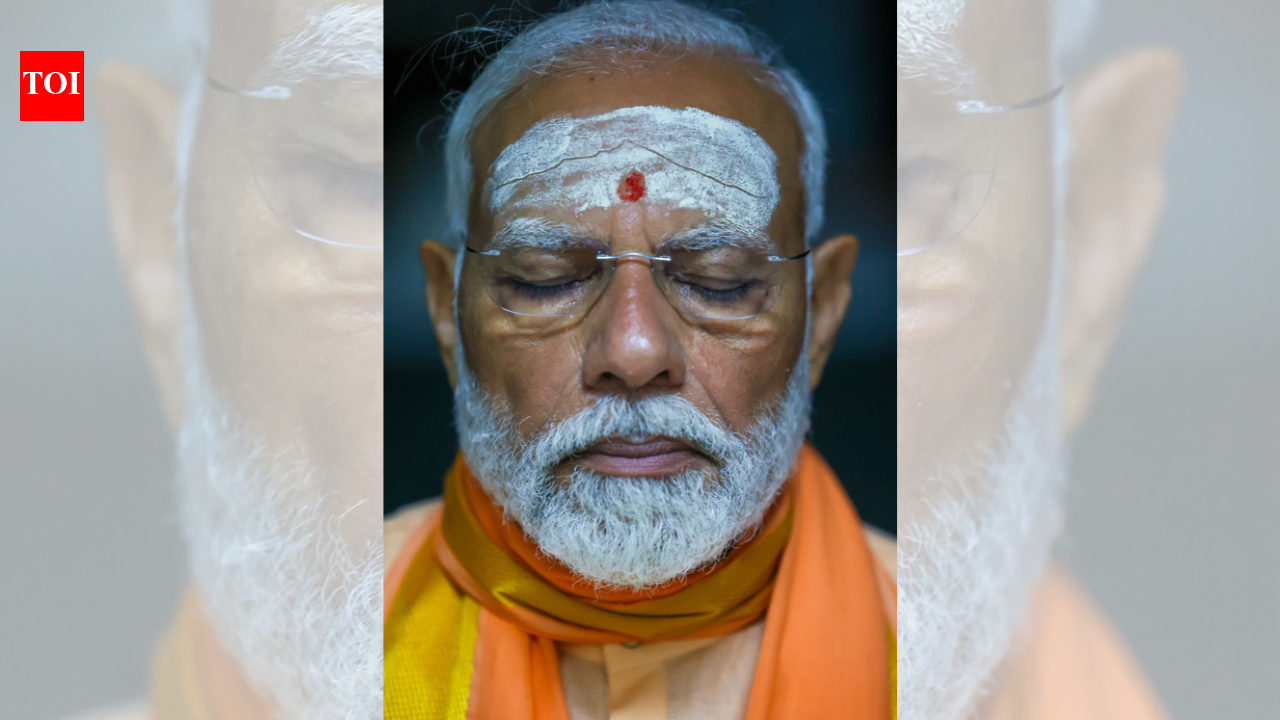 PM Modi's spiritual sojourn enters Day 2 of meditation in Kanniyakumari