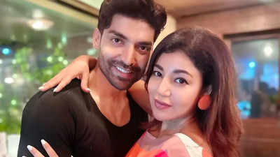 Debina Bonnerjee recalls Gurmeet's surprise kiss as she narrates their 19- year love story