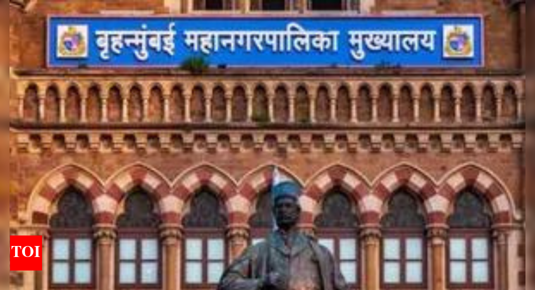 Somaiya demands arrest of former GRP commissioner in hoarding collapse case | Mumbai News - Vimarsana News