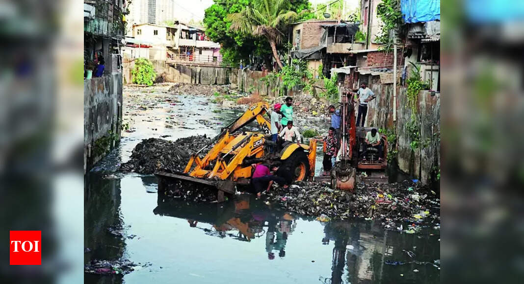 Drain Cleaning: Thane Drain Cleaning Work Incomplete, Activists ...