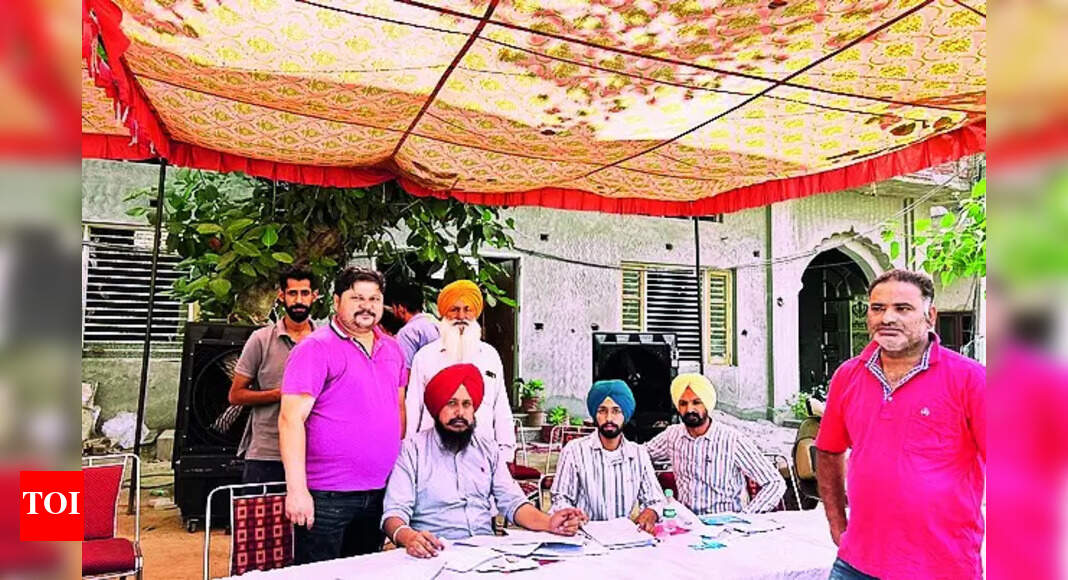 Neutral Election Booth: Youths in Gill village on 'neutral' ground | Ludhiana News - Vimarsana News
