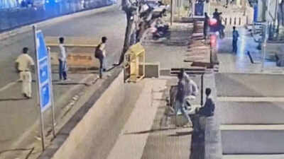 Caught on cam: Delhi Police crackdown on bikers performing dangerous ...