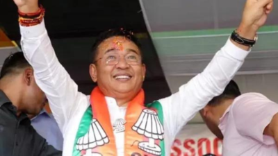 SKM bags 31 of 32, wins Gangtok on the trot; BJP, Cong draw a blank