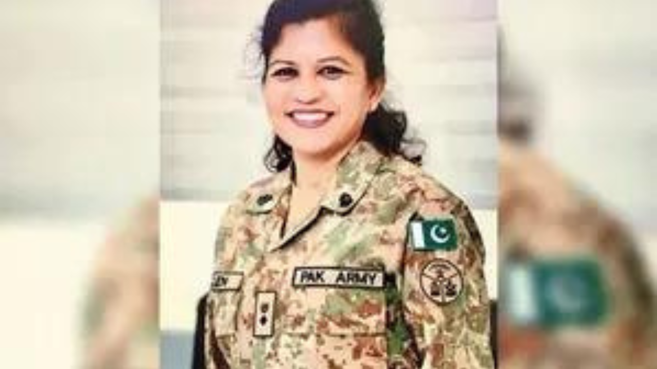 Helen Mary Roberts becomes first woman brigadier in Pakistan Army from  minority community - Times of India