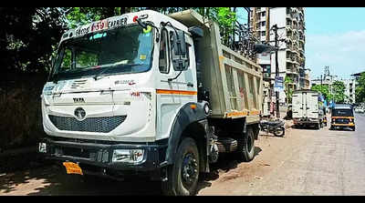 52-yr-old woman run over by dumper truck in Maharashtra's Kalyan; driver arrested