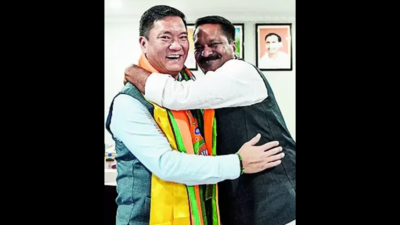 Khandu leads party to second successive win