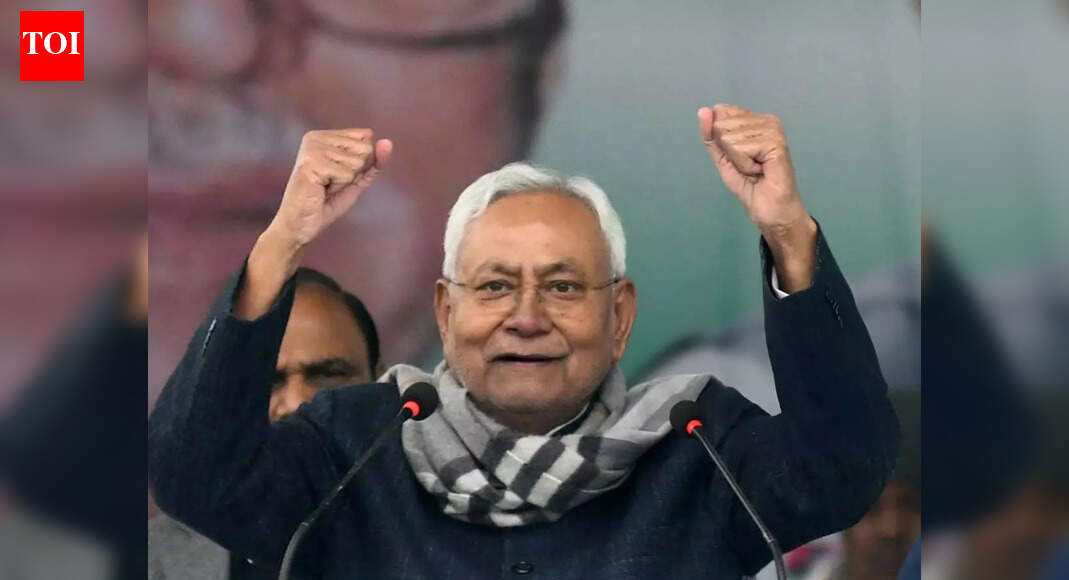 Nitish Kumarさん専用 Nitish Kumar Takes Dig At BJP, Calls For Fight Against 'Intolerance'