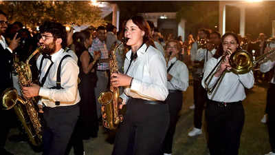 Heat, dance and a farewell at the Italian Day celebration in Delhi