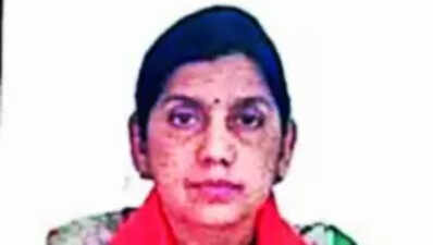 Bihar rejects four of six turncoats, rebel takes cake in Purnia