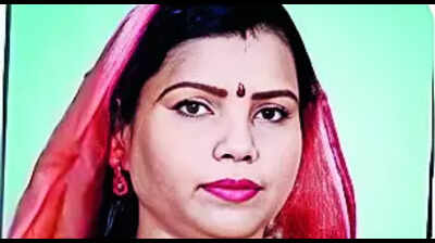 Bihar rejects four of six turncoats, rebel takes cake in Purnia