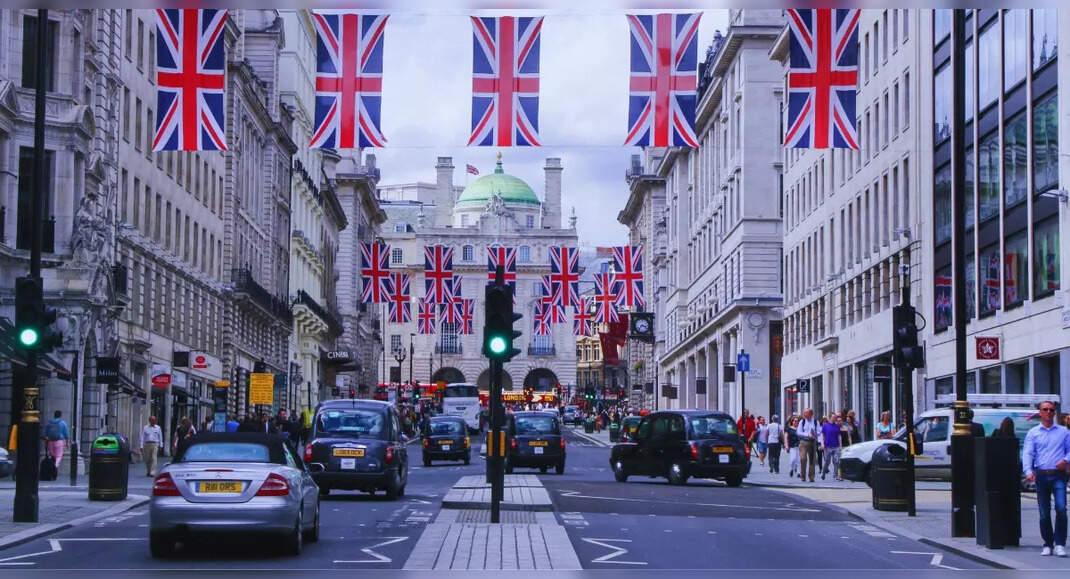 UK Skilled Worker Visas: Chef Grants Overtake Tech Professionals Amidst Stricter Policy Changes article image