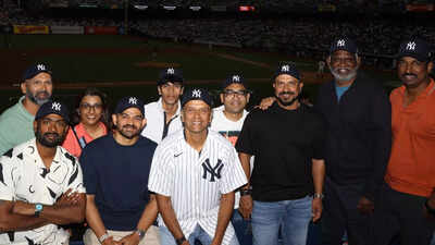 Rahul Dravid and staff enjoy New York Yankees' game before intense India vs Pakistan clash