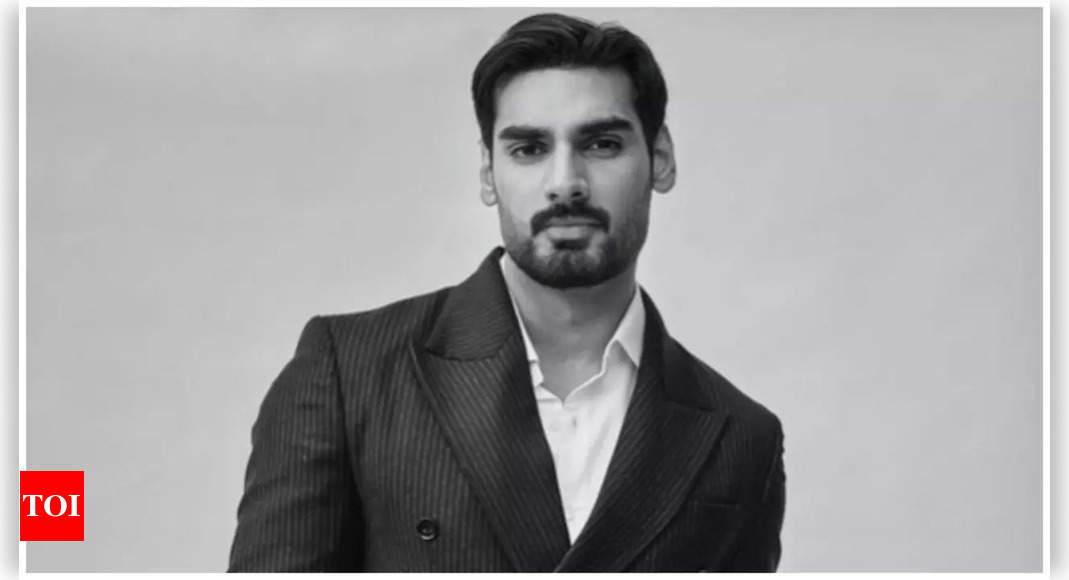 Ahan Shetty goes all out for Sanki training | Hindi Movie News - Times ...