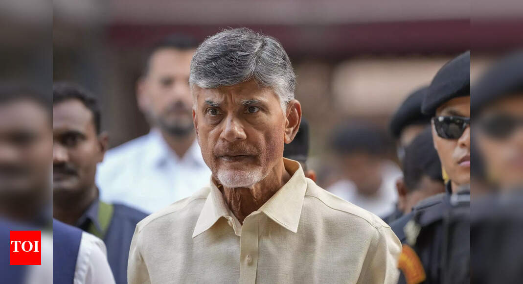 Naidu starts work on Andhra cabinet, holds talks with colleagues | Vijayawada News - Vimarsana News