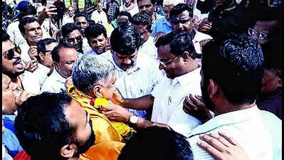 Shettar’s victory ends discordamong Hubballi BJP workers