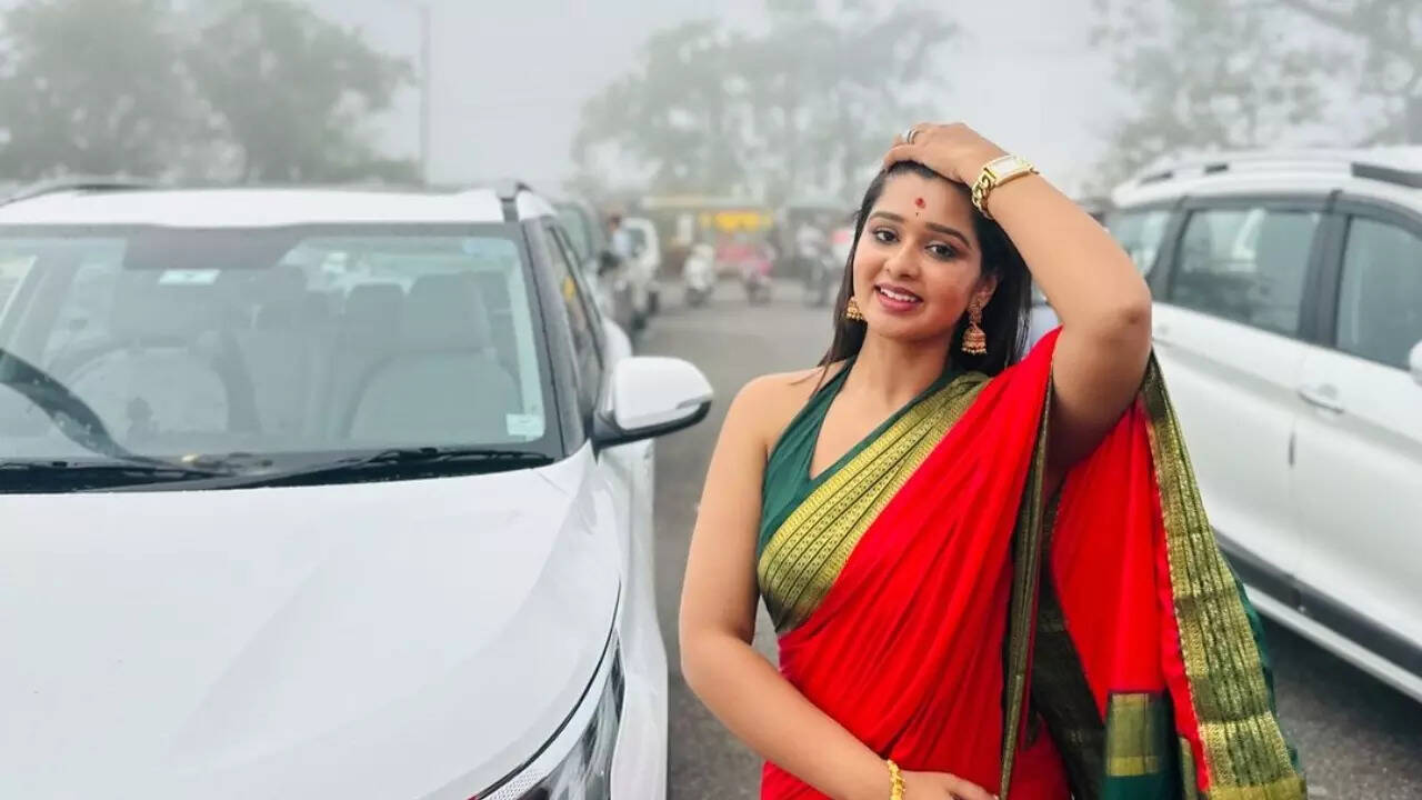 Ramachari actress Mouna Guddemane treats herself to a luxurious gift on her 21st birthday, says, "One small step to my dreams" - Times of India