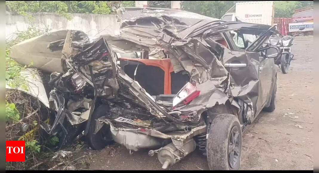 Two members of family die in road accident near Chennai | Chennai News ...