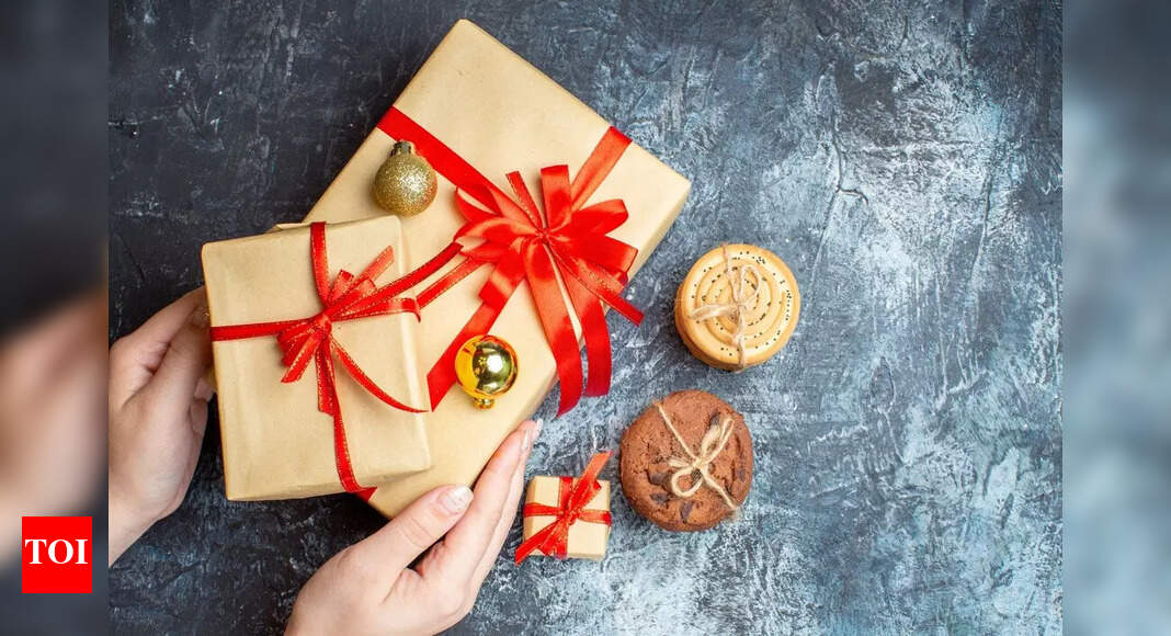 Best Friends Day &ndash; Gift Your Best Friend Based on Zodiac Sign &ndash; Times of India