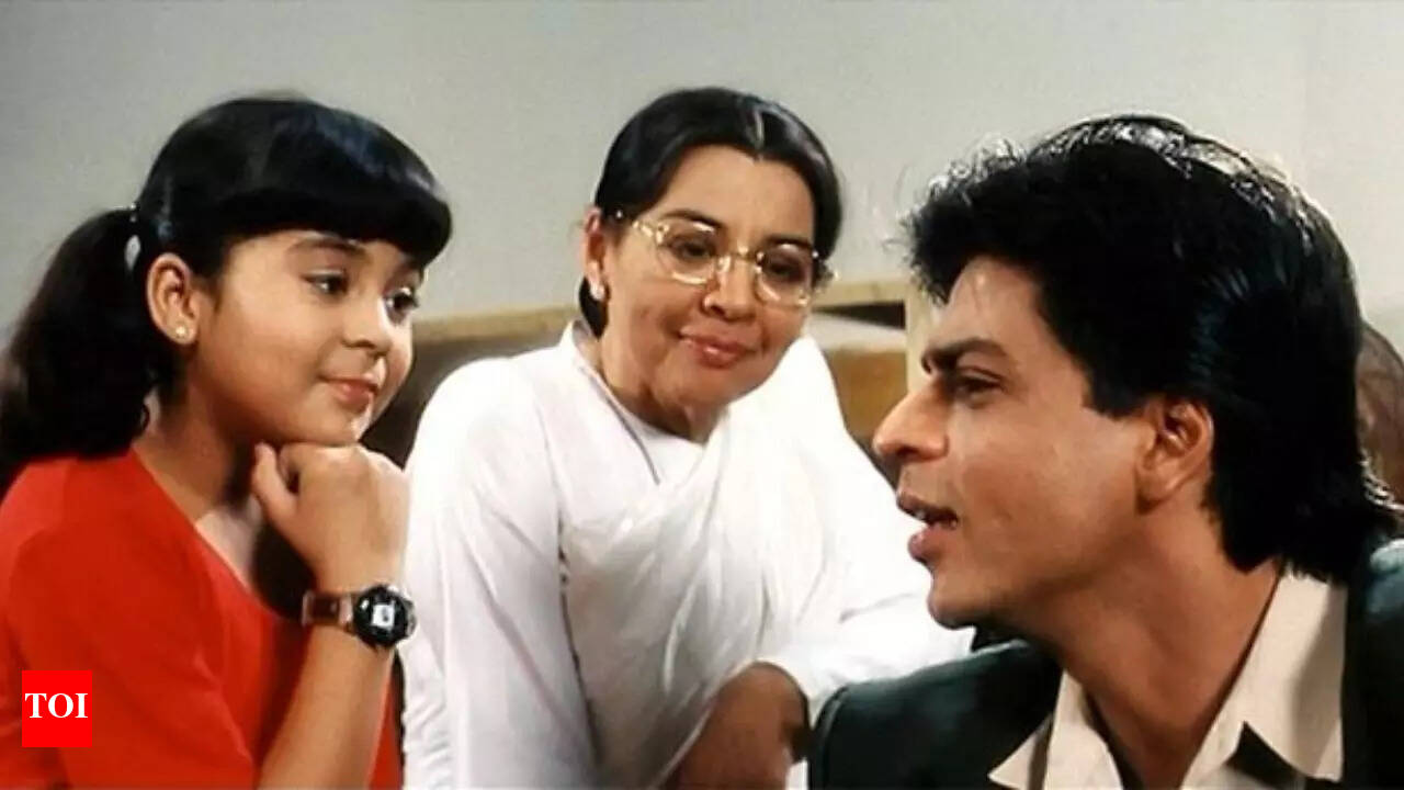 Farida Jalal says Shah Rukh Khan checked on her when she had shoulder  surgery but lost touch with him. | Hindi Movie News - Times of India
